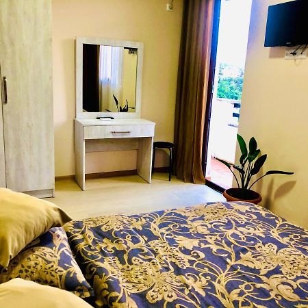 Holiday House Green Cape Batumi Hotel Mtsvane Konts'khi Ngoại thất bức ảnh